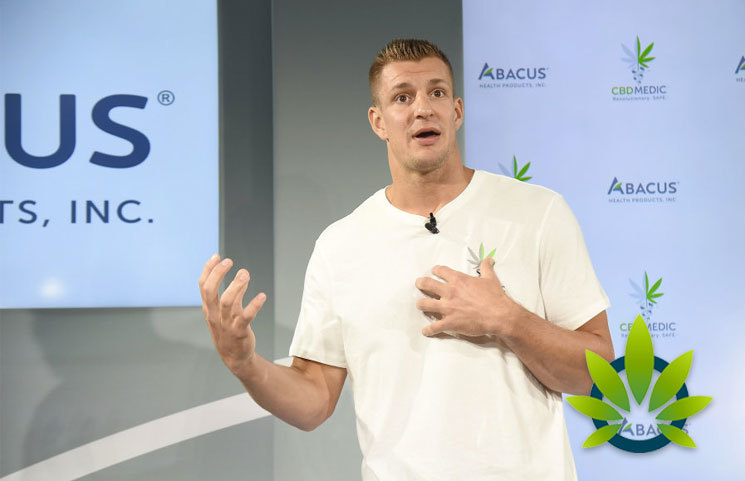 Tom-Brady-Backs-Rob-Gronkowskis-CBD-Oil-Promo-Says-NFL-Should-Explore-Whats-Best-for-Players